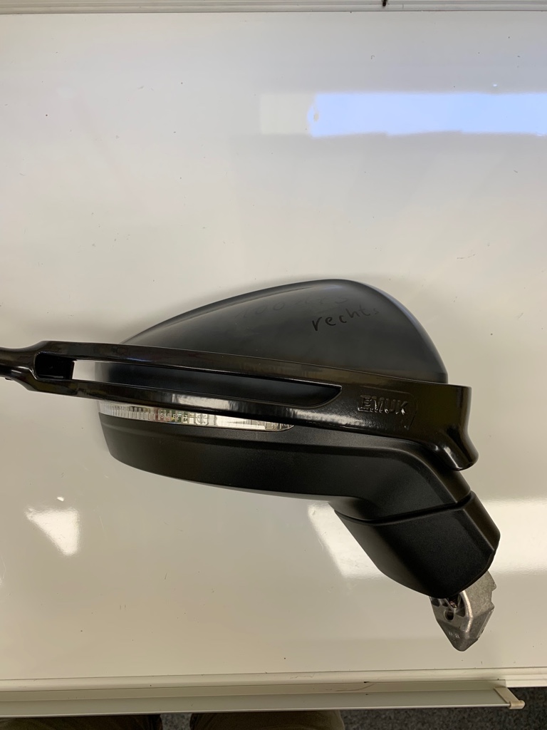 caravanspiegel-vw-touareg-iii-ab-bj-07-18-emuk-die-sichere-verbindung